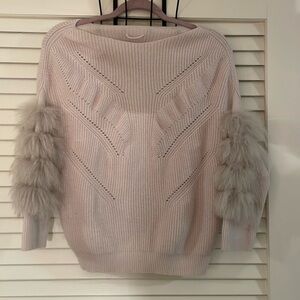 Max&Moi Paris Off White Cashmere Blend Fox Sleeves Front Puckered Sweater